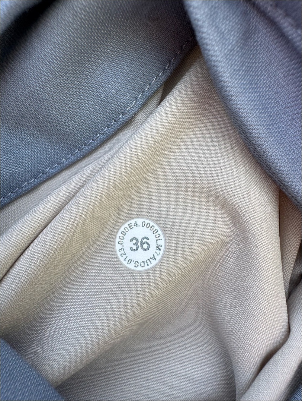 Lululemon Commission Classic-Fit Short 7" *Oxford - Blue - 36 - Picture 6 of 8